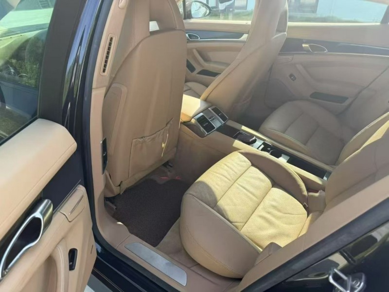 台州13年保时捷帕拉梅拉8