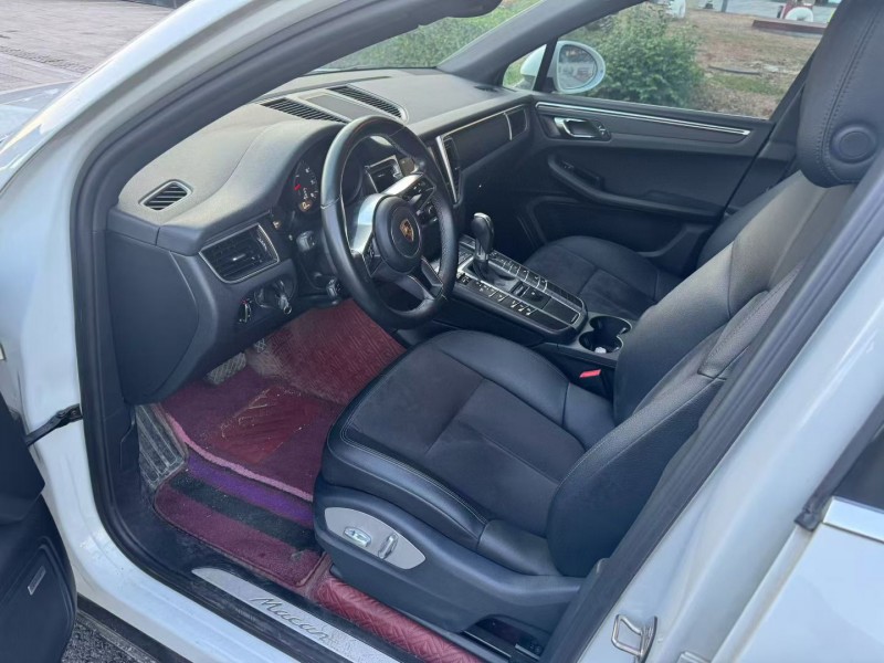 台州16年保时捷Macan2