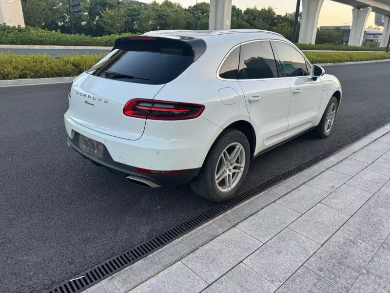 台州16年保时捷Macan6
