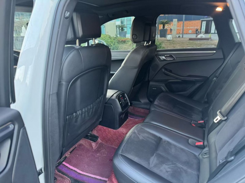 台州16年保时捷Macan7