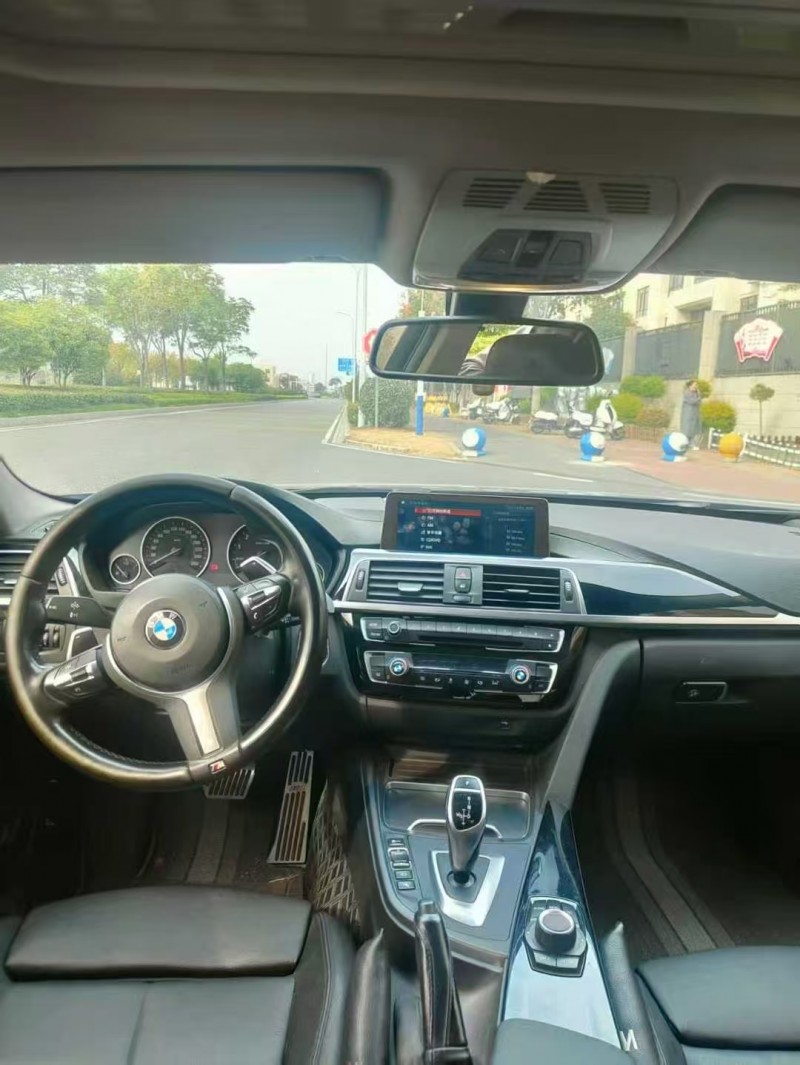 徐州19年宝马3系6