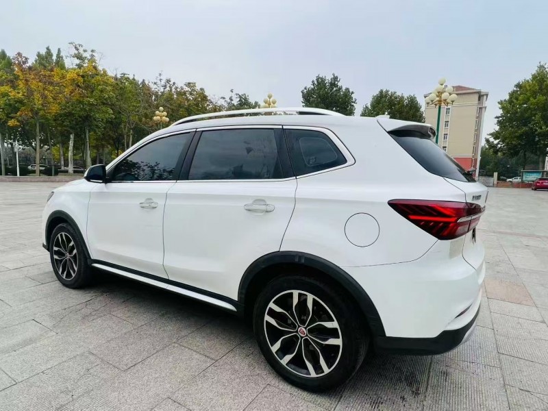 聊城18年荣威RX54