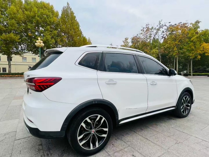 聊城18年荣威RX56