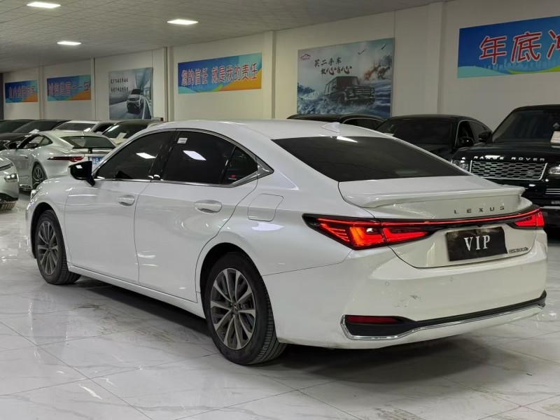 廊坊25年雷克萨斯ES8