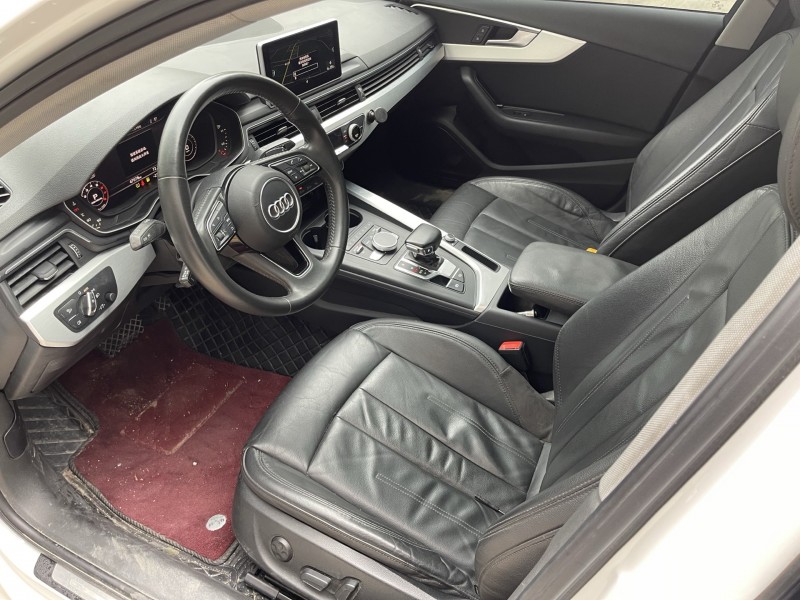 济宁19年奥迪A4L6