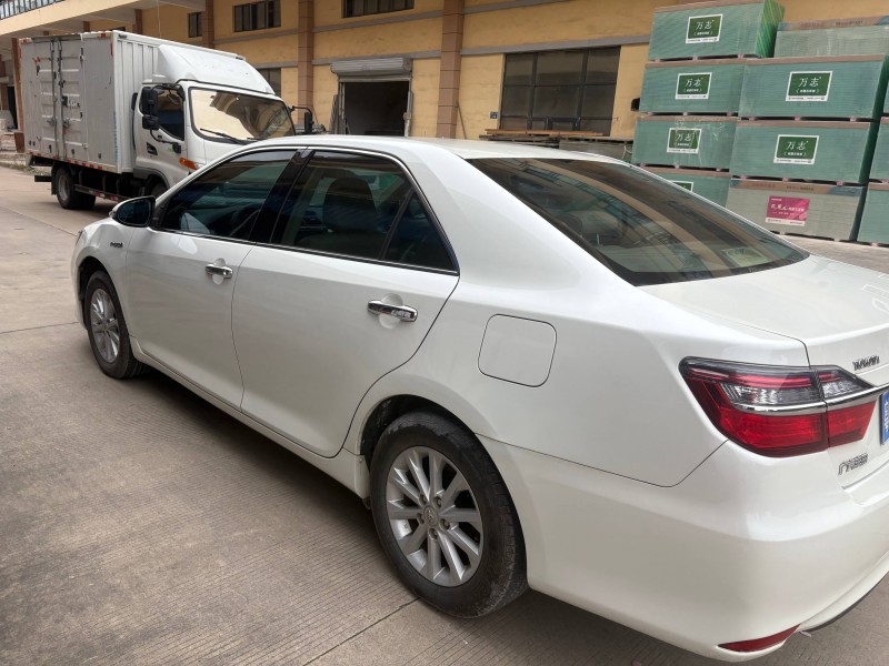 苏州17年丰田凯美瑞7