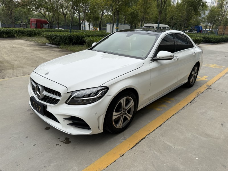 济宁20年奔驰C2