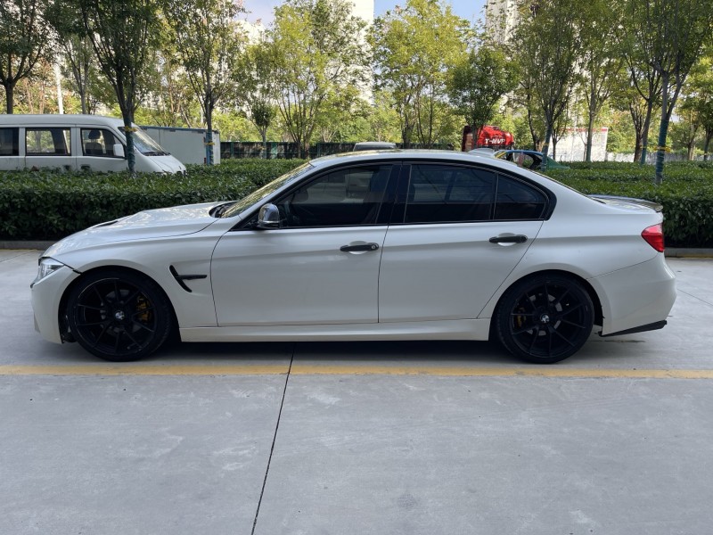 济宁15年宝马3系7