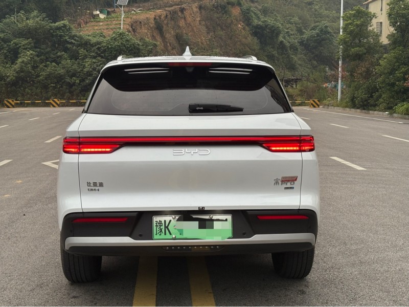 娄底25年比亚迪宋6