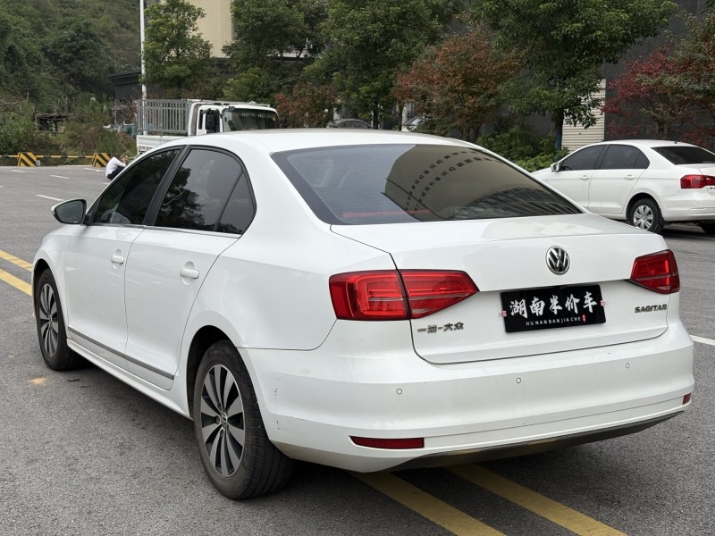 娄底17年大众速腾5