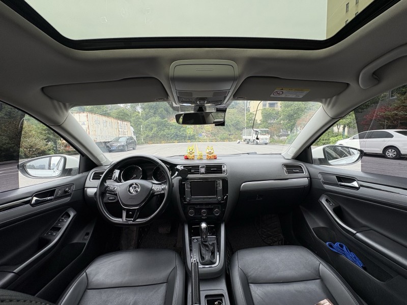 娄底17年大众速腾6