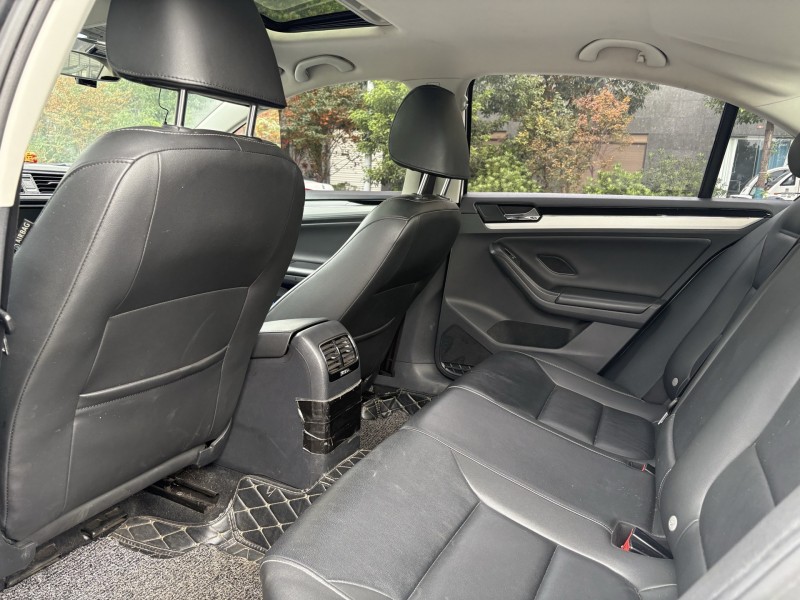 娄底17年大众速腾7