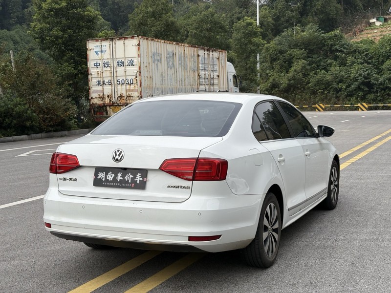 娄底17年大众速腾9