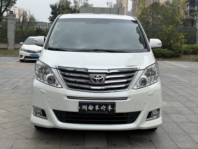 岳阳14年丰田埃尔法1