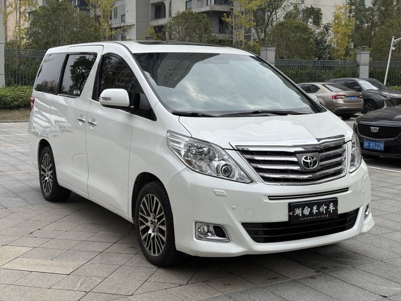 岳阳14年丰田埃尔法3