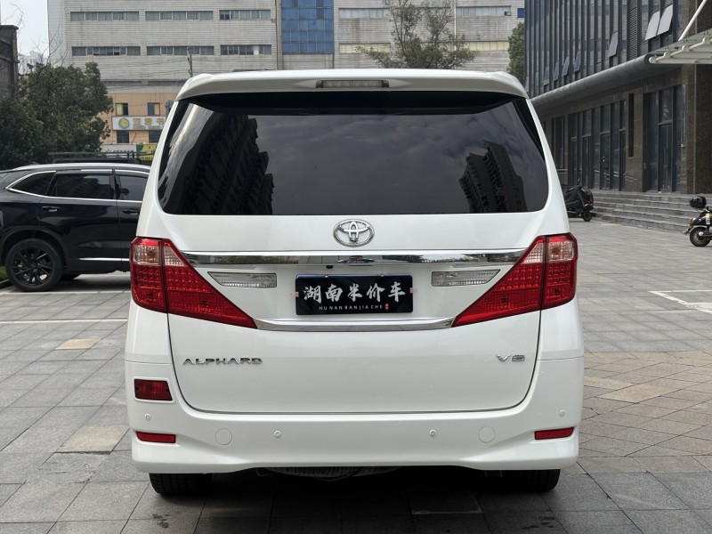 岳阳14年丰田埃尔法9