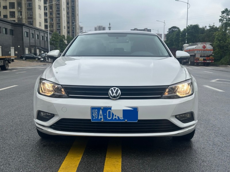 岳阳17年大众凌渡1