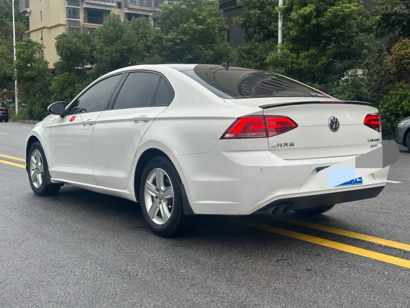 岳阳17年大众凌渡5