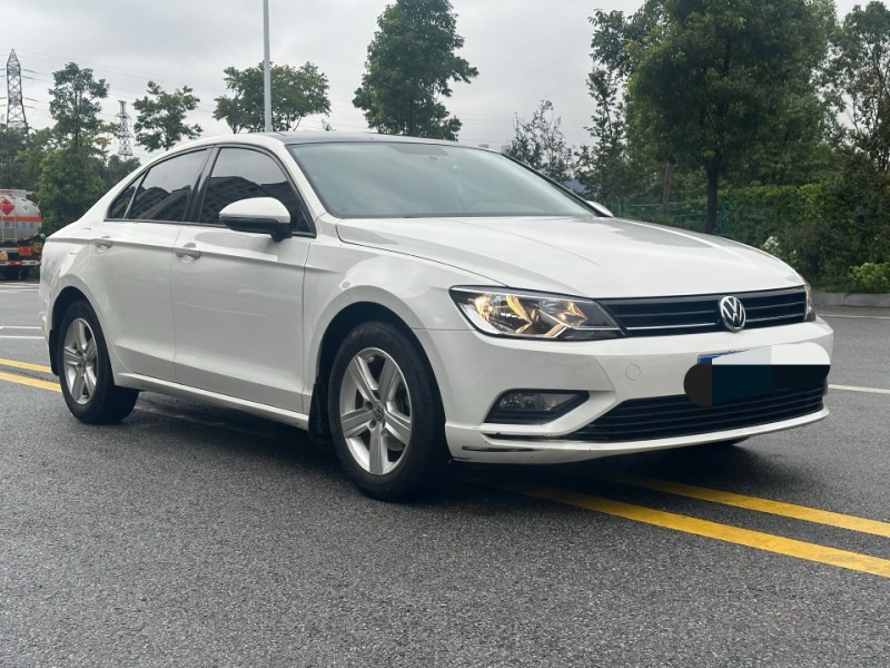 岳阳17年大众凌渡7