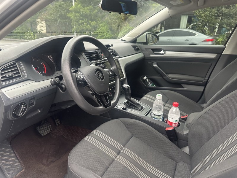 岳阳17年大众凌渡8