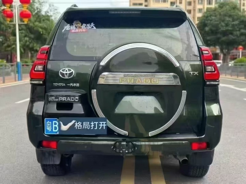 广州19年丰田普拉多9