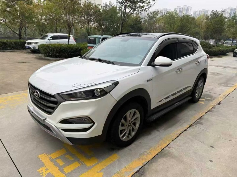 济宁16年现代途胜3