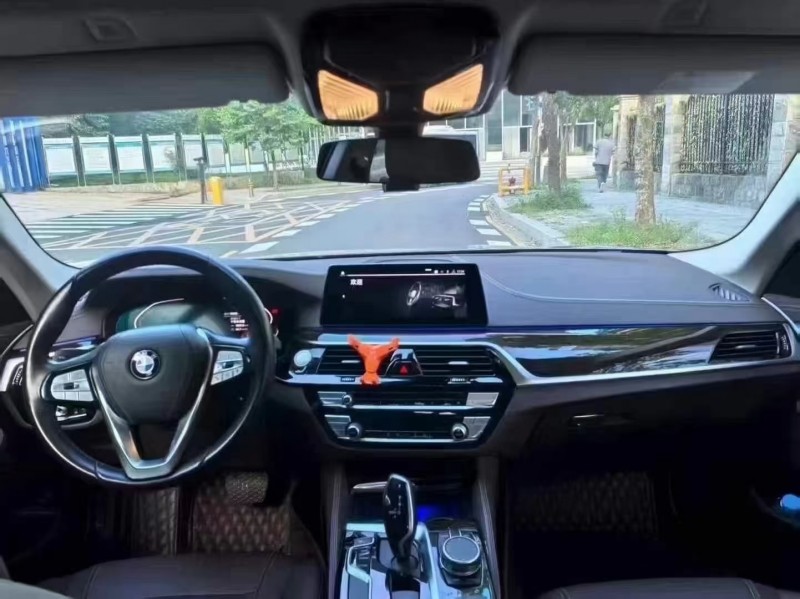 广州20年宝马5系5