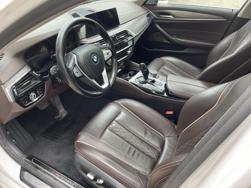 济宁19年宝马5系6