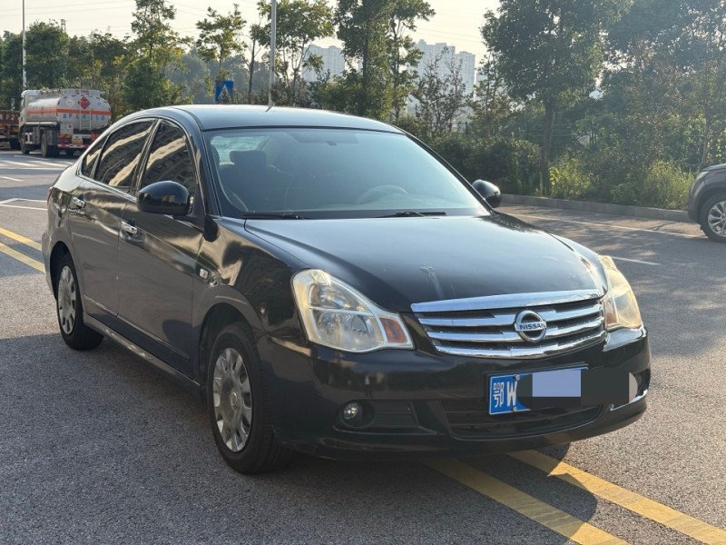 岳阳16年日产轩逸2