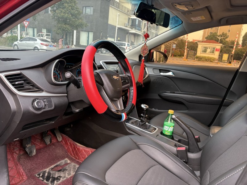 岳阳18年雪佛兰科沃兹4