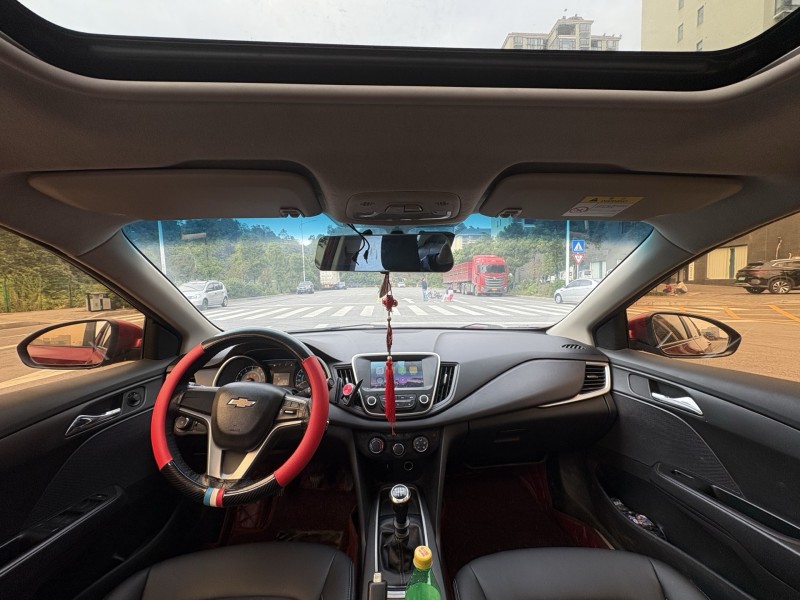 岳阳18年雪佛兰科沃兹5