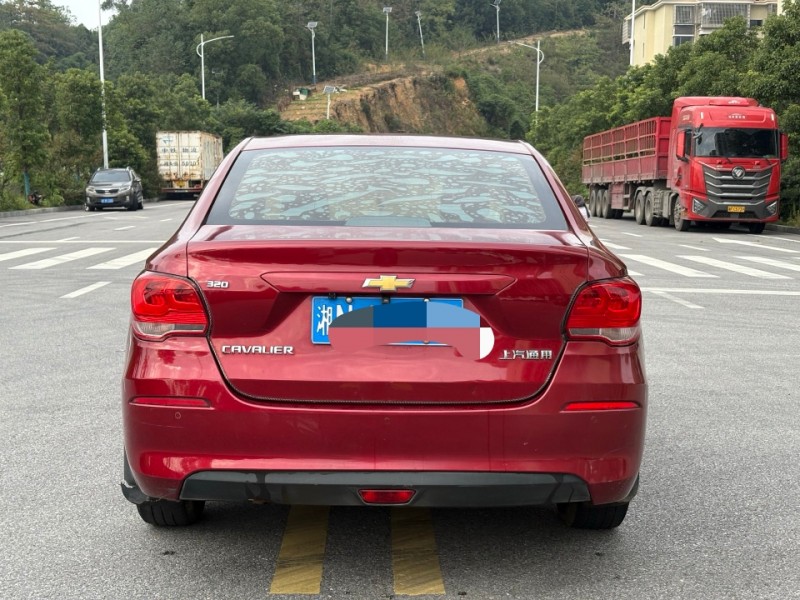 岳阳18年雪佛兰科沃兹8