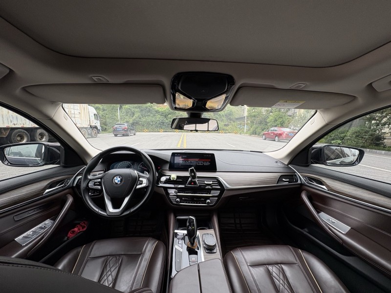 岳阳19年宝马5系2