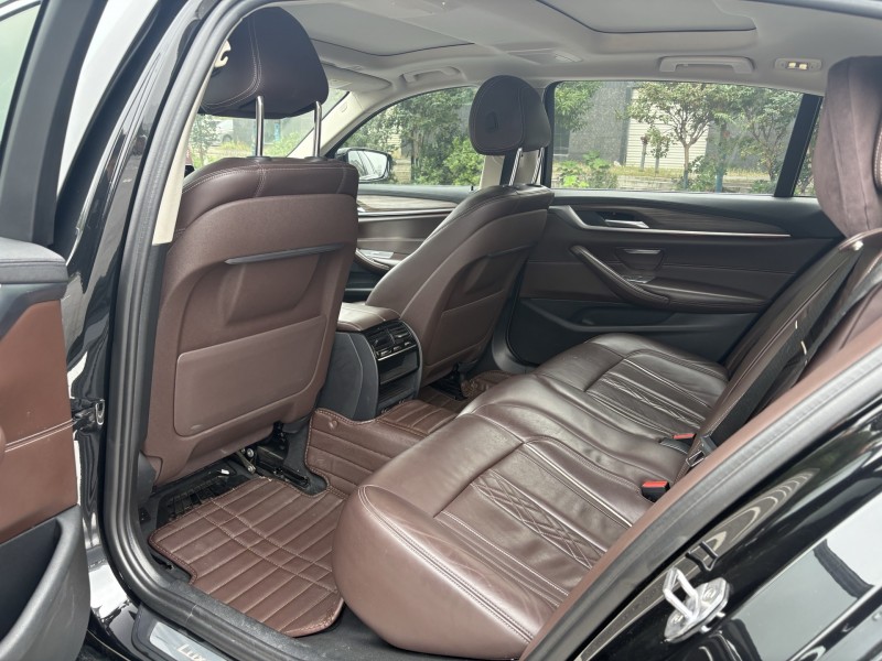 岳阳19年宝马5系5