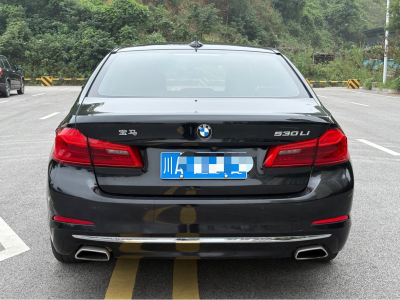 岳阳19年宝马5系8