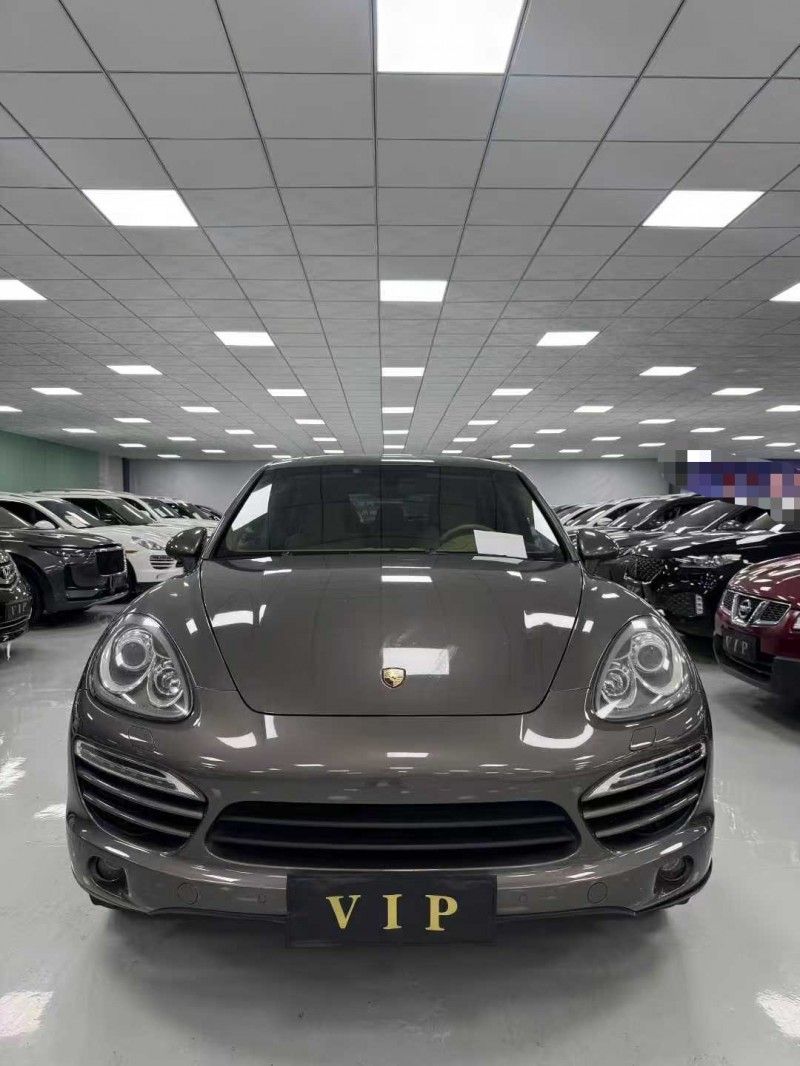 廊坊13年保时捷卡宴1