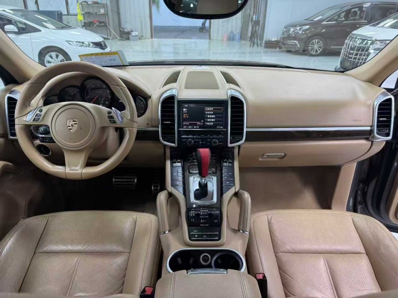 廊坊13年保时捷卡宴9