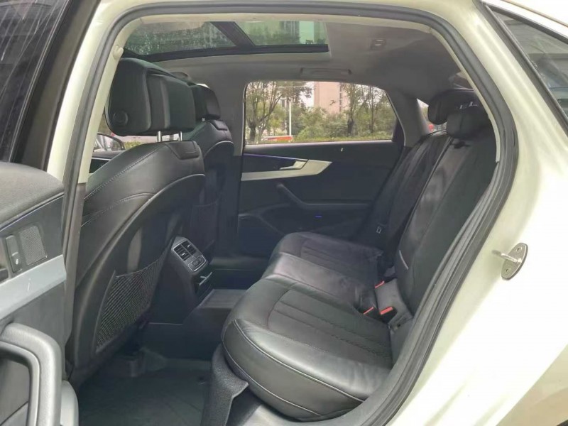 济宁19年奥迪A4L6