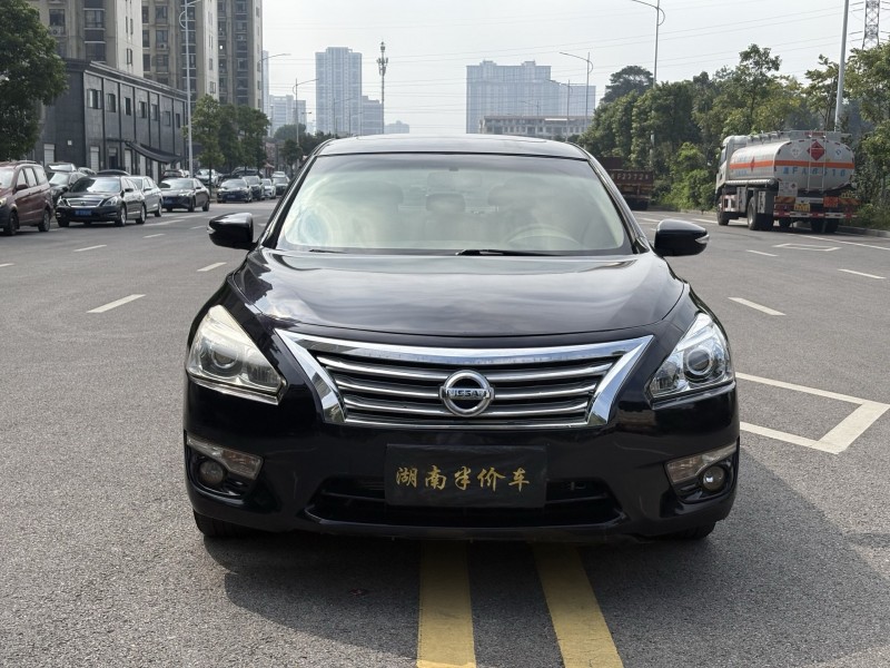 岳阳13年日产天籁1