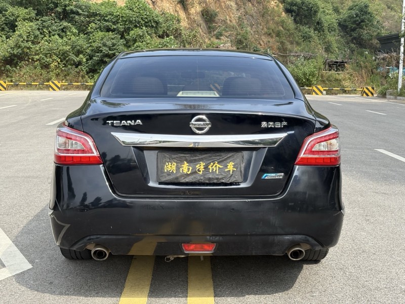 岳阳13年日产天籁4