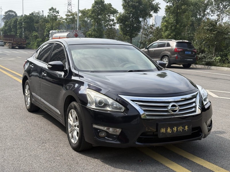 岳阳13年日产天籁7