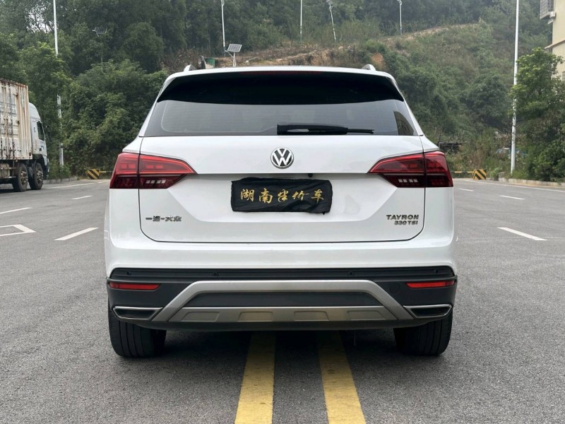 岳阳19年大众探岳8