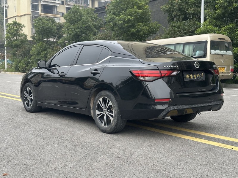 岳阳20年日产轩逸8