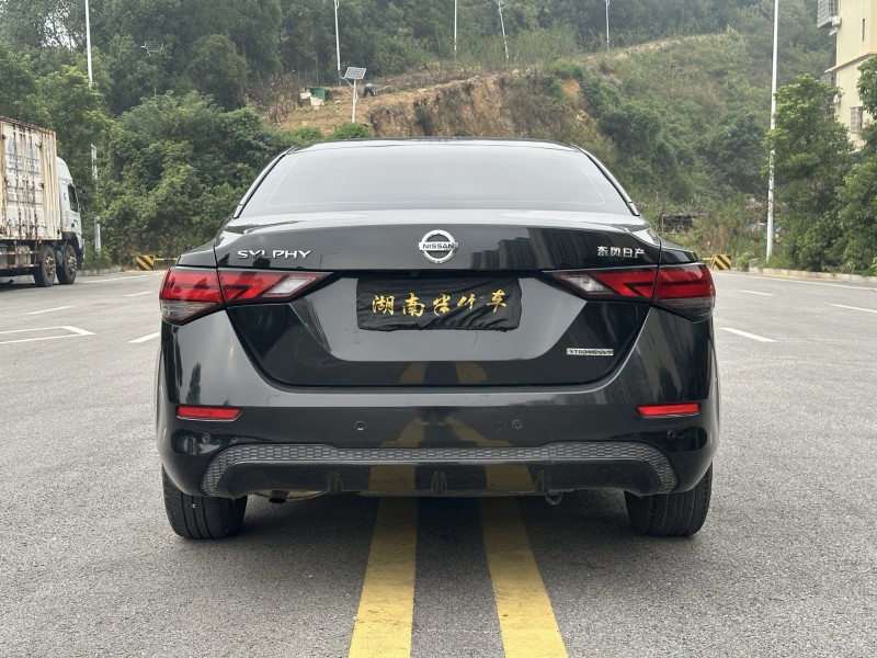 岳阳20年日产轩逸9