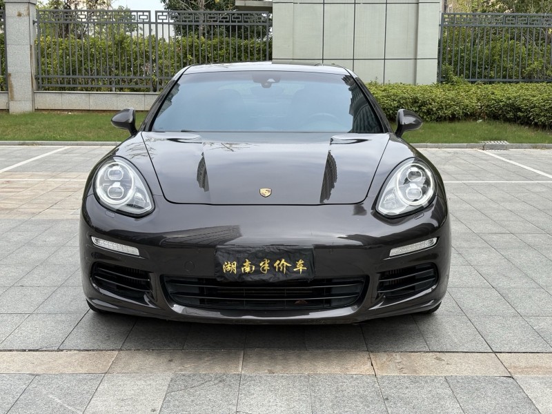 岳阳14年保时捷帕拉梅拉1