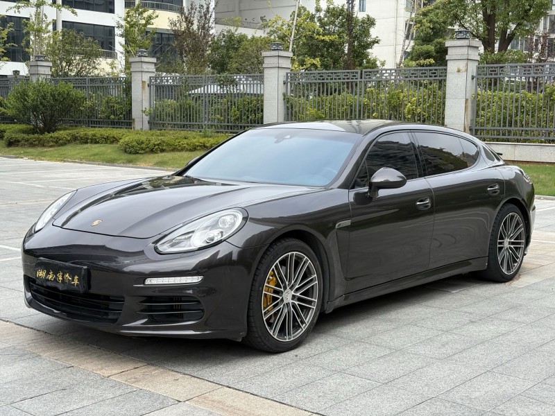 岳阳14年保时捷帕拉梅拉2