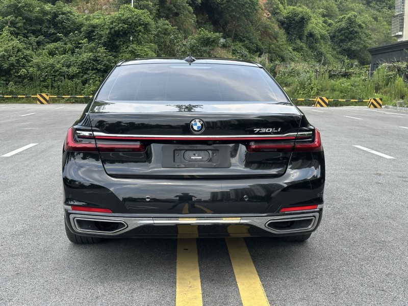 岳阳22年宝马7系9