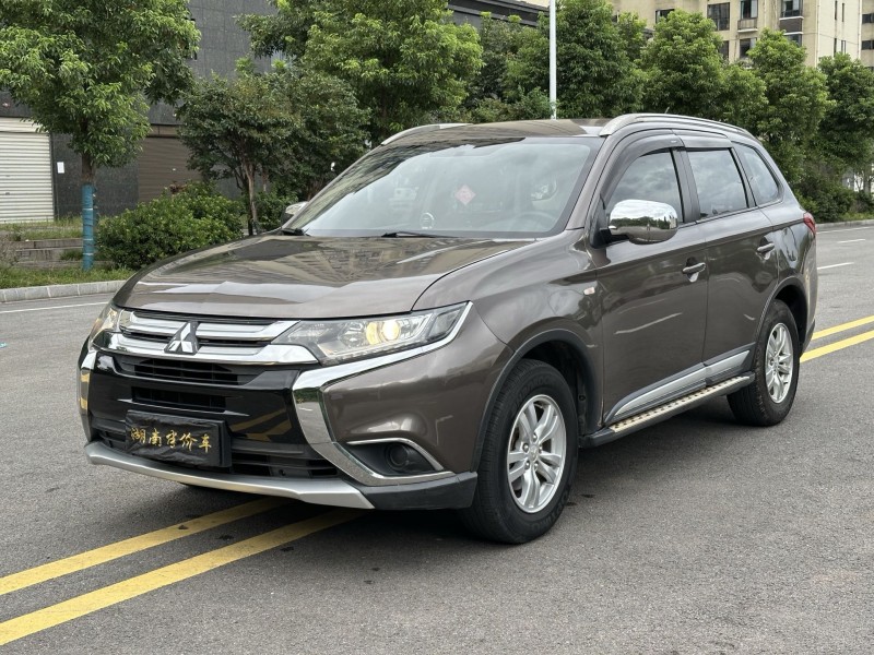 岳阳16年三菱欧蓝德3