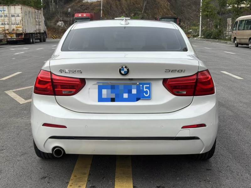 岳阳18年宝马1系7