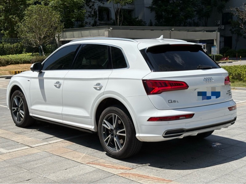 岳阳21年奥迪Q59